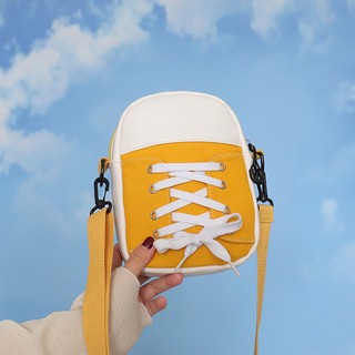 Sneaker bag กระเป๋าทรงรองเท้าผ้าใบ