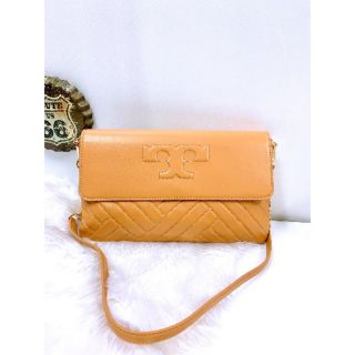 Aged Vachetta

Tory Burch Alexa Clutch