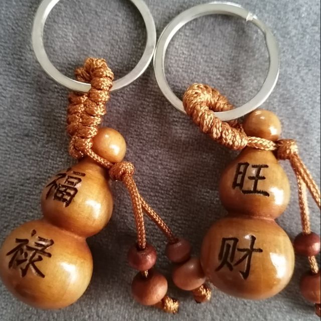 Onionionion Ball Ball Ball 1 คู่พวงกุญแจไม้มะฮอกกานี