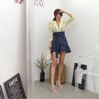 พร้อมส่งSet2ชิ้น (yellow plaid shirt+ ruffle skirt)