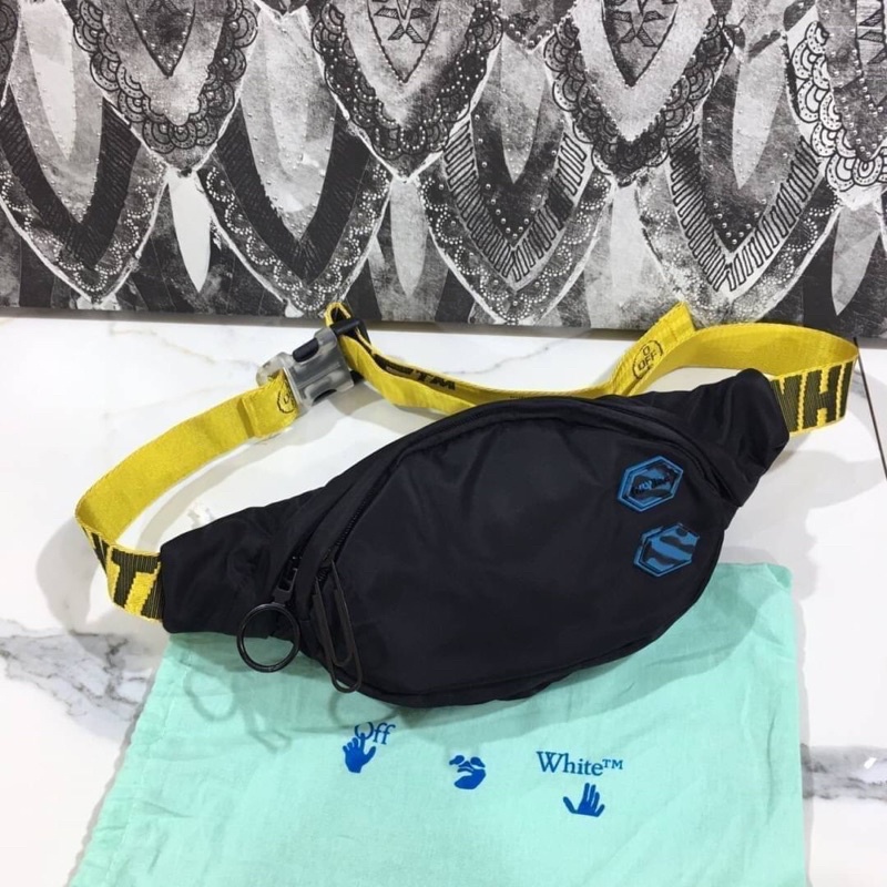 Off-white belt bag✌🏻✌🏻
