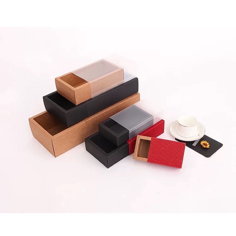 พร้อมส่ง(ขายปลีก ขั้นต่ำ3ใบ) กล่องฝาพลาสติกขุ่น แบบกระดาษ ใส่ของขวัญ ของชำร่วย ของฝาก ขนม คุกกี้