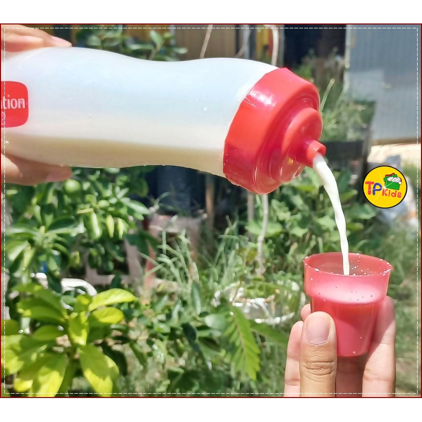 ขวดบีบคาร์เนชั่น Carnationฝาเกลียวแน่นหนา✅ขนาด ความจุ 750 ML ฝาขวดใช้ตวงได้ (1 ฝา = 60 ML)