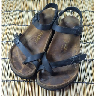 Birkenstock Size 36EU สีดำ รัดข้อ มือสอง ของแท้