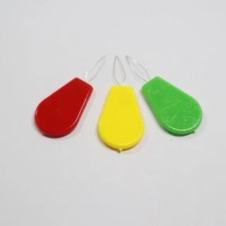 ที่สนเข็ม ที่ร้อยด้าย ที่ร้อยไหมปักผ้า (3ชิ้น/แพ็ค) คละสี