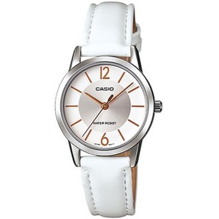 นาฬิกาข้อมือผู้หญิง Casio Standard Analog Woman Watch LTP-1377L-7B (สินค้าราคาพิเศษ ไม่มีกล่อง)