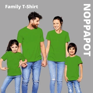 พร้อมส่ง เสื้อยืดคอกลมสีเขียว เขียวคริสมาสต์ Cotton100% ใส่สบายไม่มีตะเข็บข้าง เสื้อครอบครัว มีเก็บเงินปลายทาง