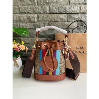 Coach  Dempsey Drawstring Bucket 15 (C5639)