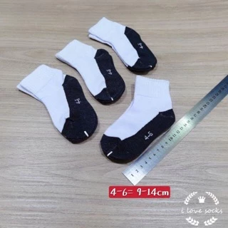 ถุงเท้านักเรียน เนื้อผ้าจึงใส่สบาย คู่ 9บาท