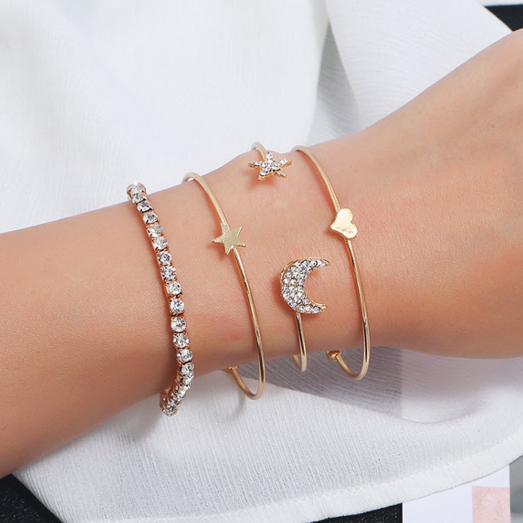 KR-310 กำไลข้อมืออะไหล่ทองเป็นเซ็ต 4 แบบ งานดวงจันทร์เพชร