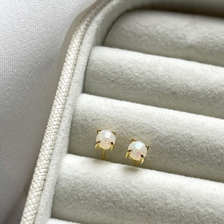 Pavestudiobkk | white fire opal 180.-