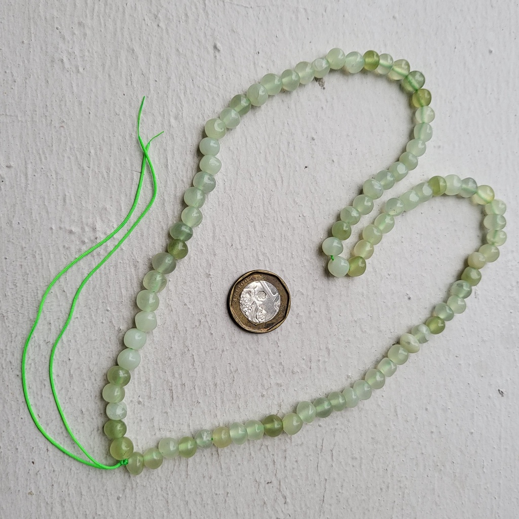 Icy Serpentine สร้อยคอ玉