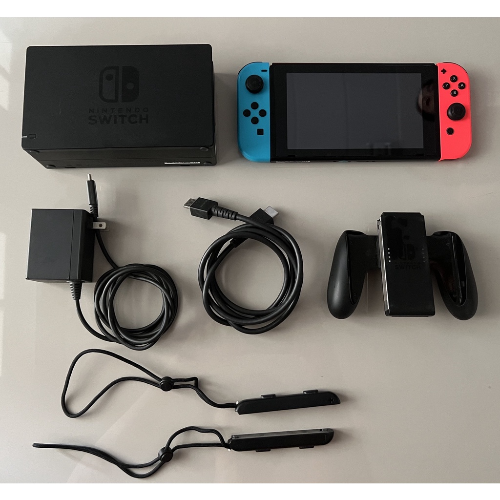 Nintendo Switch V2 เครื่องเกม นินเทนโด สวิท กล่องแดง มือสอง สภาพดี (เจ้าของขายเอง)