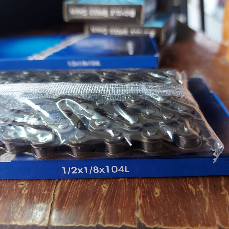 โซ่จัรยาน 1/2x1/8x104L