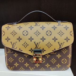 กระเป๋าสะพาย Gucci เมติส 10"