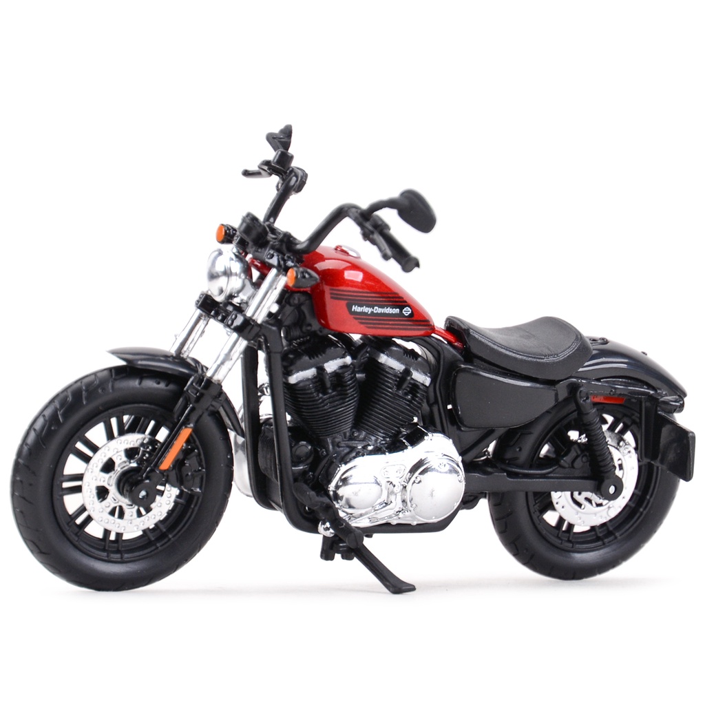 Maisto 1:18 2018 Forty Eight 48 โมเดลรถจักรยานยนต์ของเล่นสําหรับเด็ก