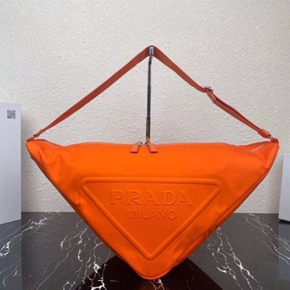 P / R / A / D / A TRIANGLE CANVAS BAG