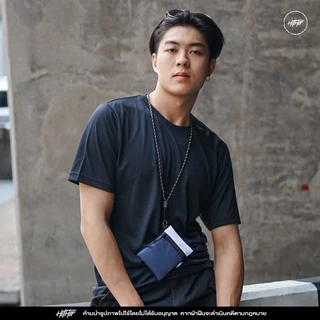 กระเป๋าคล้องคอ Hithip Mini Neck Pouch (Unisex)
