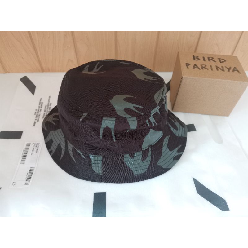 หมวกบักเก็ต MCQ Alexander McQueen ของแท้ ปี 2021