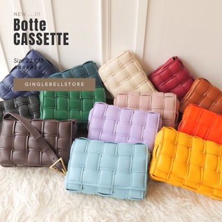 ⭐ฟรีโค้ด + พร้อมส่ง + เก็บปลายทาง⭐กระเป๋าหนัง bottga cassette  มีหลายสีให้เลือก  กระเป๋าแฟชั่น  กระเป๋าสะพายข้าง