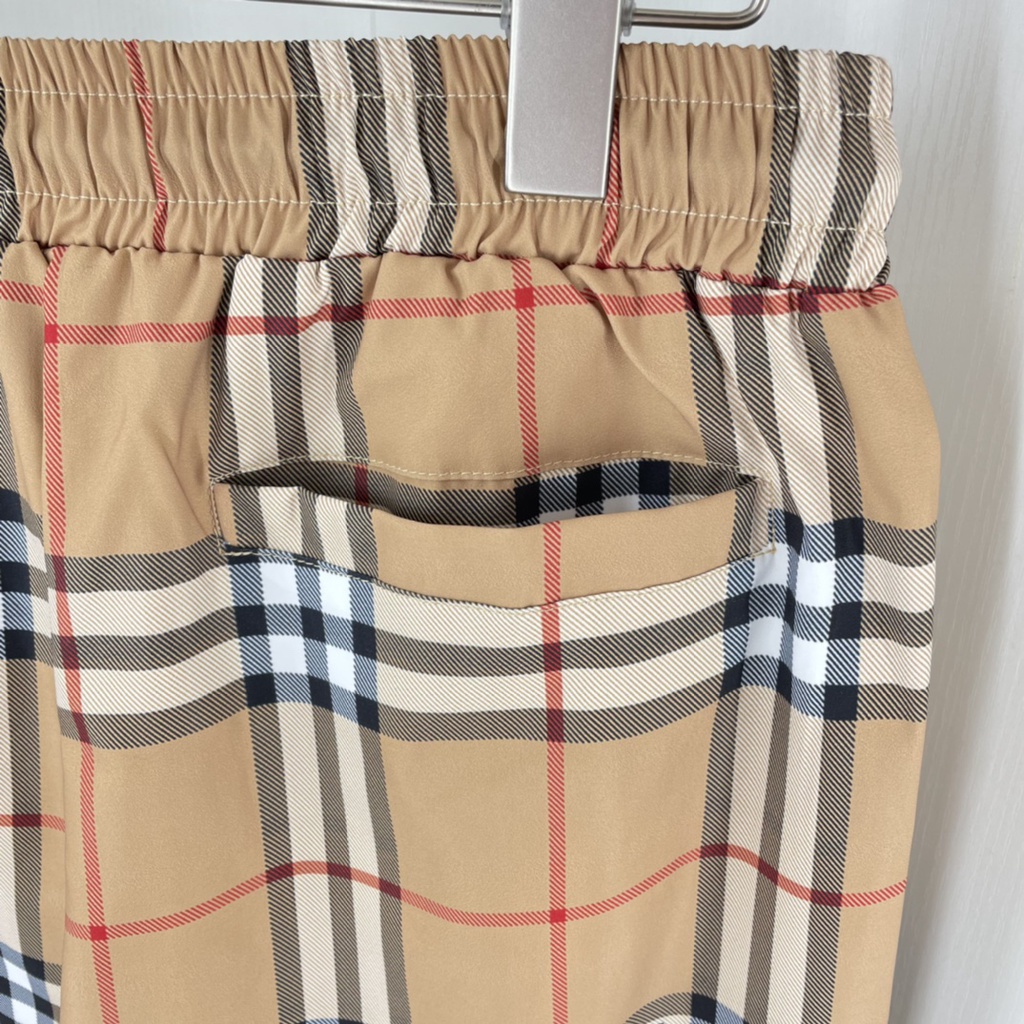 แฟชั่น Mens กางเกงขาสั้นพิมพ์ตัวอักษรกางเกงขาสั้นเอวยางยืดกางเกงขาสั้นชายหาดขนาดบวก M-3XL กางเกงขาสั้นลําลอง