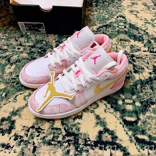 ◑☂รองเท้าผ้าใบ Nike Air Jordan 1 Low AJ1 Low Top Ice Cream Women Running Shoes