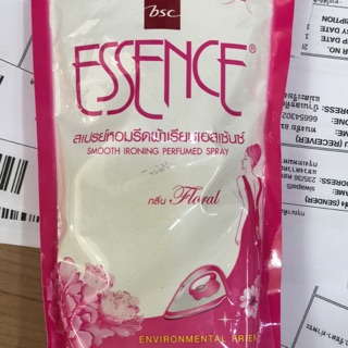 เอสเซ้นต์ ESSENCE สเปรย์หอมรีดผ้าเรียบ กลิ่นฟลอรัล Floral UV Protection (สีชมพู 500มล.) ราคาถูก ราคาต่อถุง