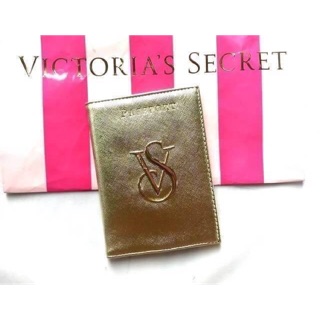 💯💋 กระเป๋าพับ ใส่พาสปอร์ต หนังสวย ยี่ห้อ Victorias Secret แท้🍭