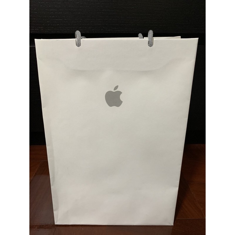 ถุงกระดาษ Apple เป็นถุงที่ได้จากการซื้อของที่ Apple Store