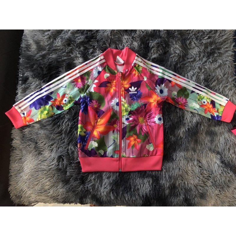 ชุด Adidas แท้💯 สำหรับเด็ก 3-4 Y