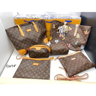 กระเป๋าสะพาย LV งานเซ็ท