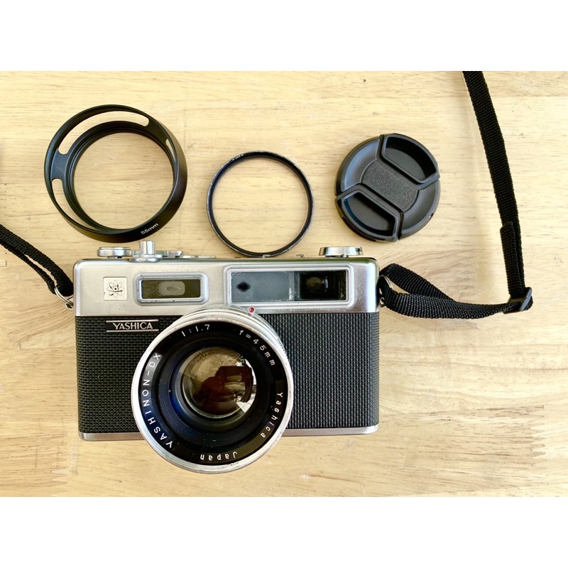 ฮู๊ด Yashica Electro 35 ขนาด 57mm Metal Lens Hood with Original CASE