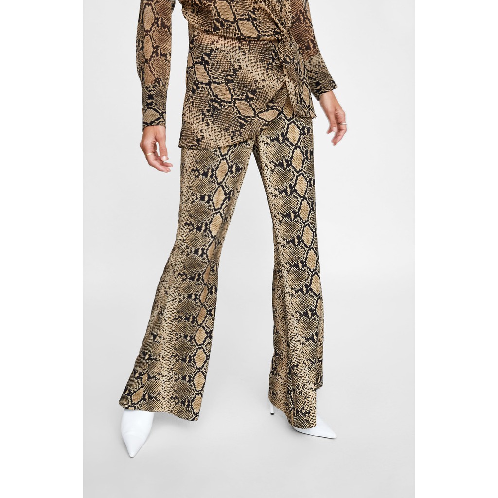 ZARA FLARED PANTS กางเกงขายาว ลายหนังสัตว์ ปลายขาบาน