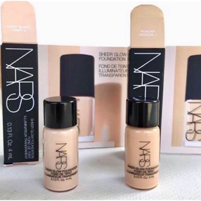แท้ รองพื้นแบรนด์ขายดีทั่วโลก Nars Light Reflecting Foundation 4 ml.และ 10 ml. ขนาดทดลอง