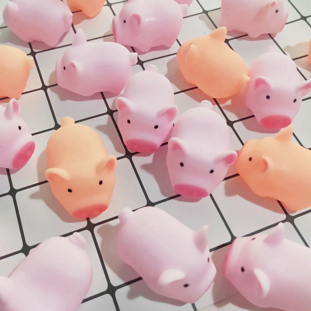 หมูลูกบีบน่ารักสองสี สีเนื้อ สีชมพู คุณภาพดี พร้อมส่ง