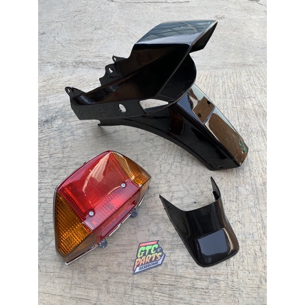 ชุดบังโคลนหลัง Honda Prima ชุดโคมหยุด Prima kepet Prima