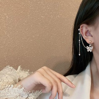 ต่างหูหนีบผีเสื้อคริสตัลห้อยโซ่ • Crystal Butterfly chain Ear cuff