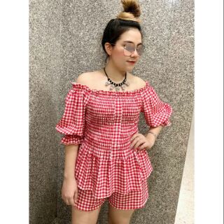 งาน 2​ชิ้น ชุดเช็ทค่ะ
-เสื้อสม้อคอก ดึงเปิดไหล่ได้
-กางเกงฟรีไซด์เอวยางสม้อคหลัง
