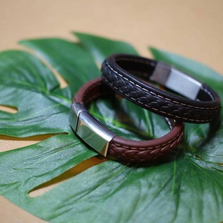 nn_braceletสายรัดข้อมือ RASTACLAT รหัส 041 กำไลข้อมือหนังแท้รูปแบบหนังแบน ประดับด้วยหนังถักบนหนังเรียบ