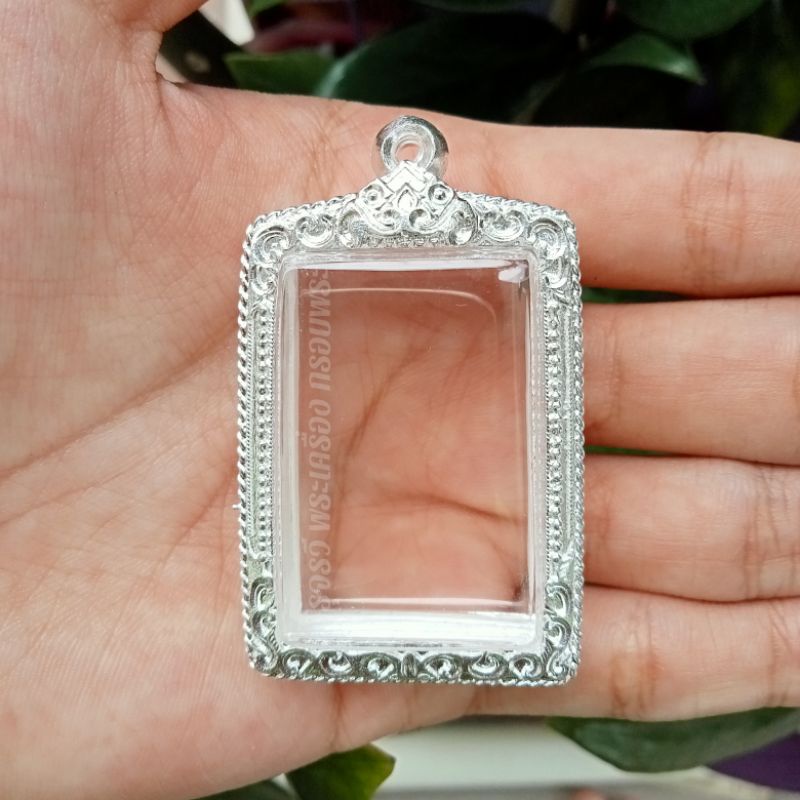 กรอบพระ กรอบพระเงินผสม ใส่พระสมเด็จ | กว้าง2.7*สูง4.0cm(ขนาดจอกระจก) | มีห่วงและยางรองแถมให้