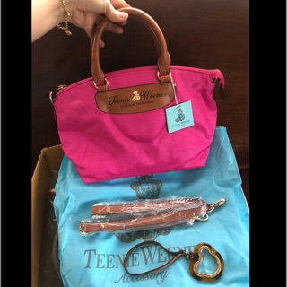 กระเป๋า Teenie Weenie สีชมพูสด ของแท้