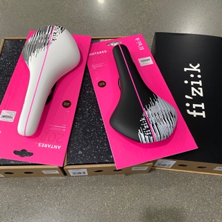 เบาะ Fizik Antares R1 Giro Edition