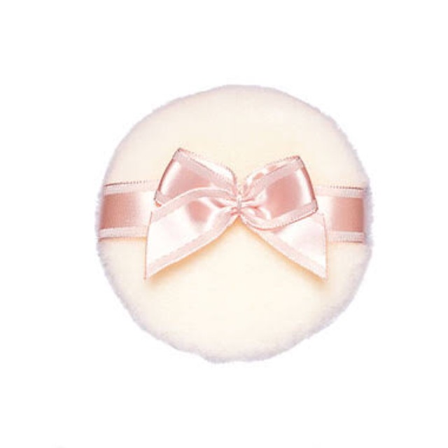 Jill Stuart Makeup Puff LP พัฟสำหรับแป้งฝุ่น สีชมพูน่ารัก มีโบว์ เนื้อเนียน นุ่ม