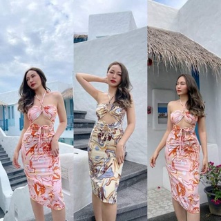 เดรสยาวเลยเข่าสายผูกคอ ช่วงเอว ผูกปรับรูดได้เองเลยค้า กระโปรงหลังผ่า