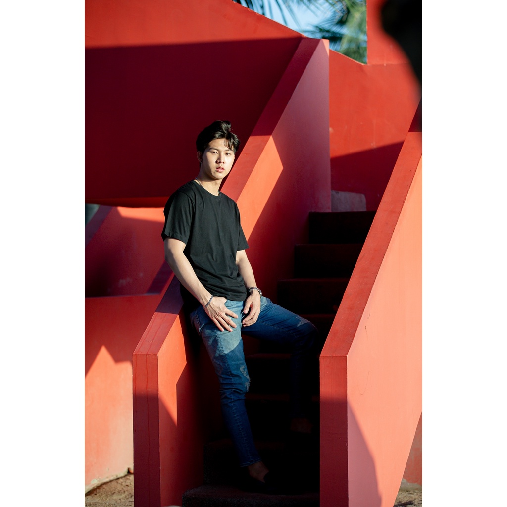 เสื้อยืดแขนสั้น คอกลม สีดำ - รูปที่ 4