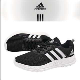 Adidas ฤดูใบไม้ผลิและฤดูร้อนรองเท้าวิ่งแฟชั่นรองเท้าลำลองรองเท้าระบายอากาศ unisex