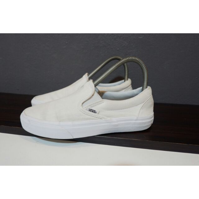 vans slip on 37