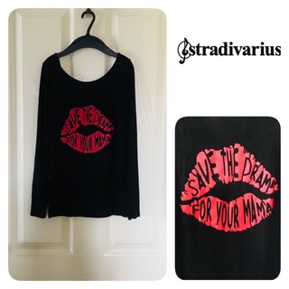 เสื้อยืดเเขนยาวสีดำ เเบรนด์ stradivarius size s