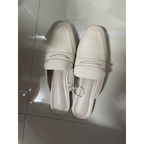 รองเทาคัทชูเปิดส้น vnc เบอร์7