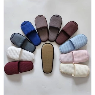 สลิปเปอร์โรงแรม Slippers รองเท้าใส่ในบ้าน พื้นยางอย่างดี